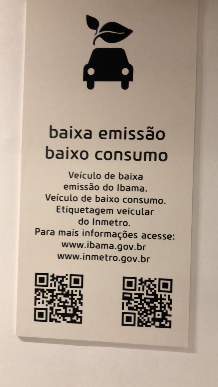 placa_indicativa_veiculo_eletrico.jpg